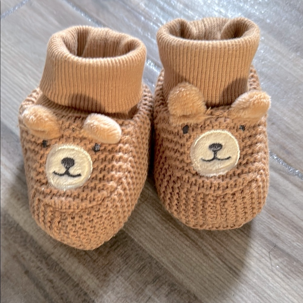Adorable Bear Knit Baby Booties - Brown - Picture 1 of 2